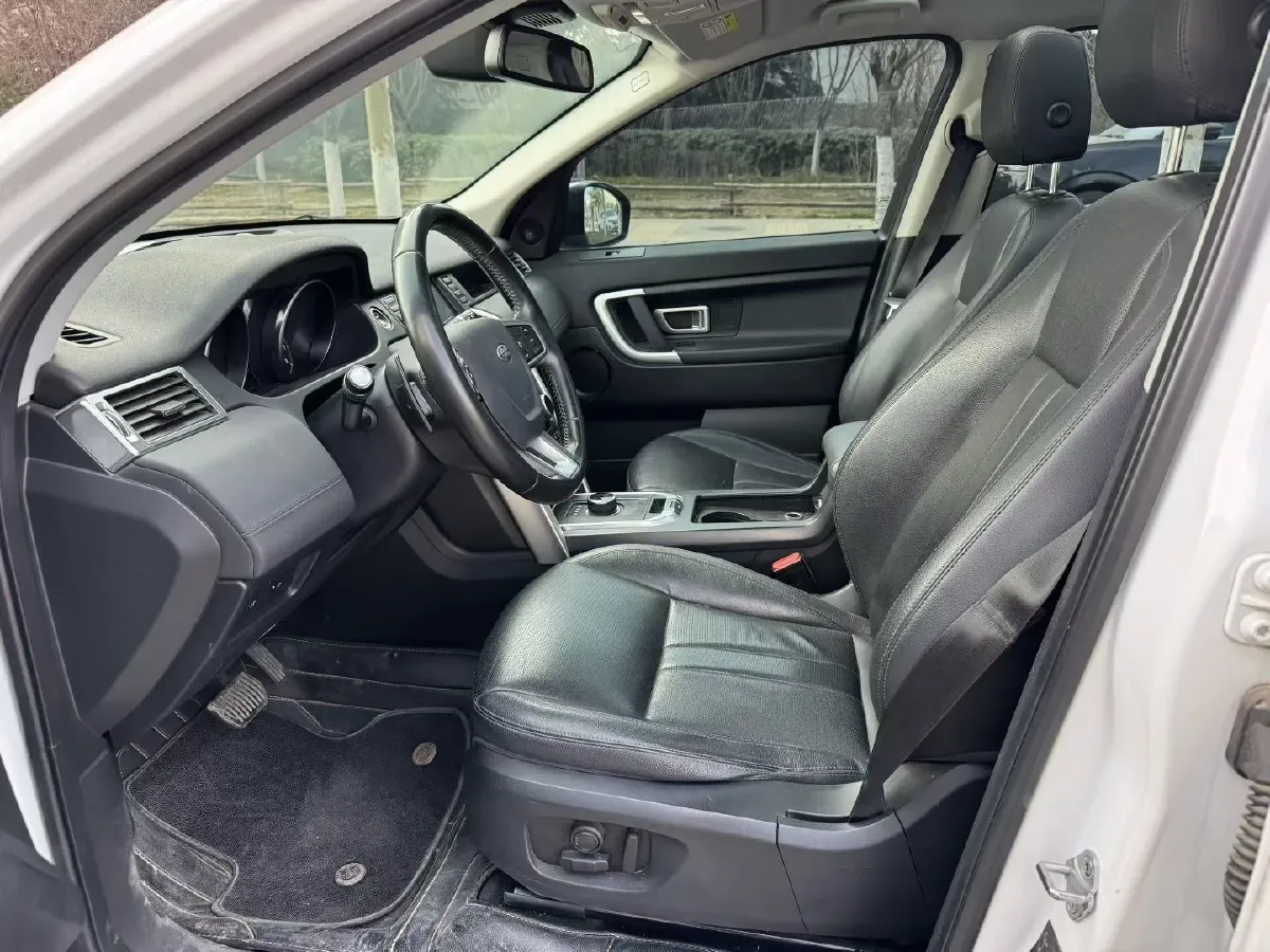 2018 Land Rover Discovery Sport 2.0T 241HP L4 9AT,autocango,china used car exporter,china ev exporter,chinese used car exporter,chinese used ev exporter