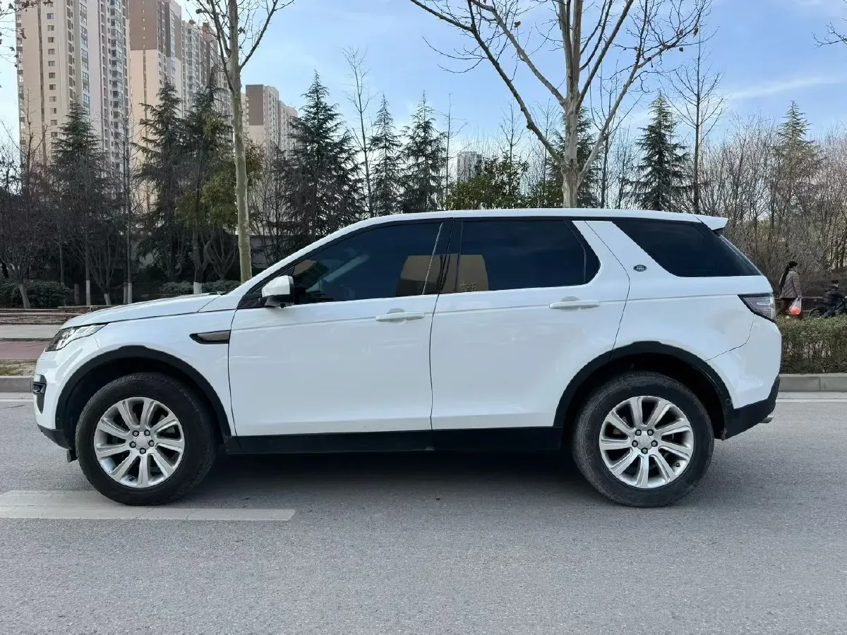 2018 Land Rover Discovery Sport 2.0T 241HP L4 9AT,autocango,china used car exporter,china ev exporter,chinese used car exporter,chinese used ev exporter