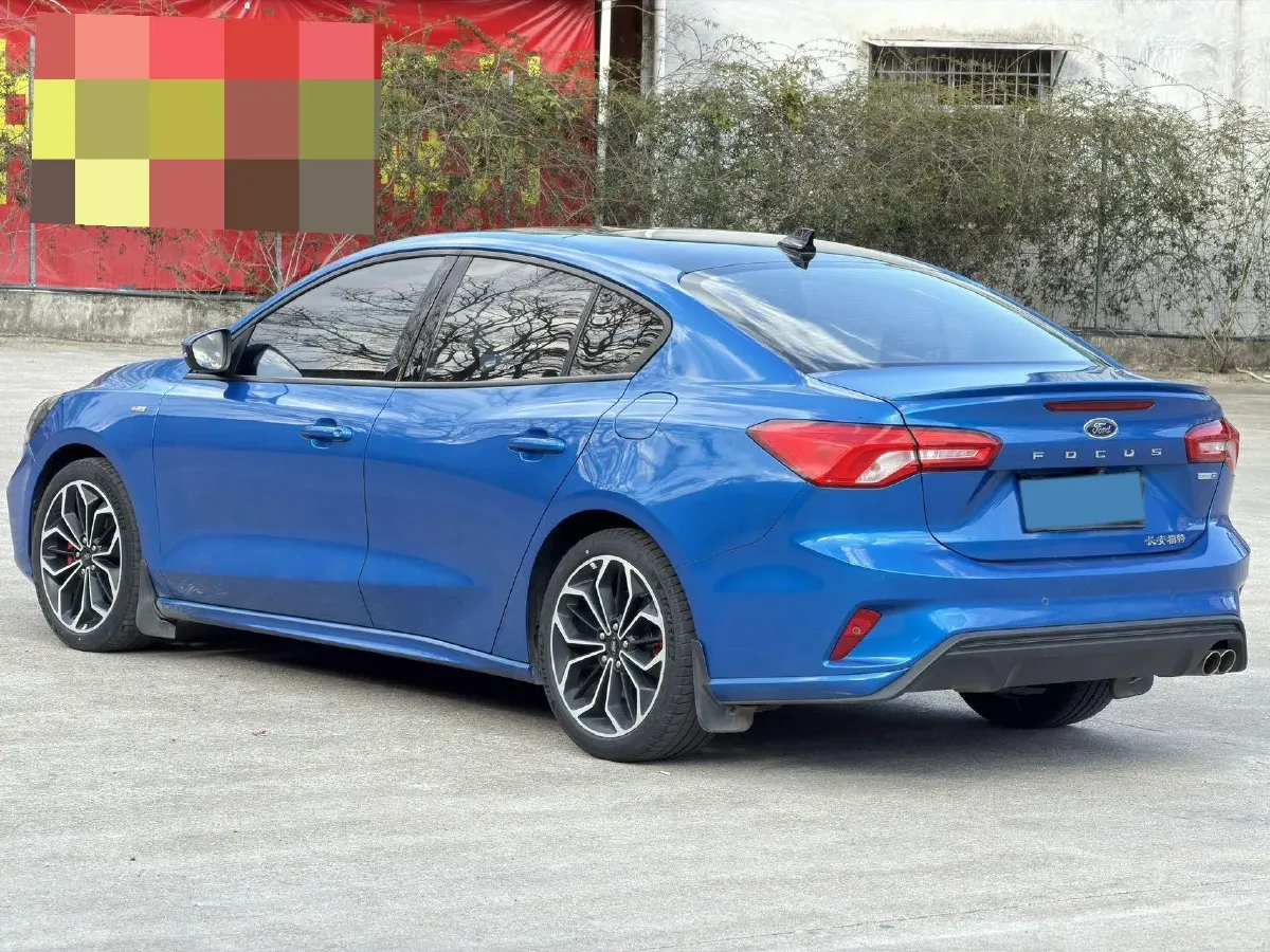2020 Ford Focus 1.5T 174HP L3 8AT,autocango,china used car exporter,china ev exporter,chinese used car exporter,chinese used ev exporter