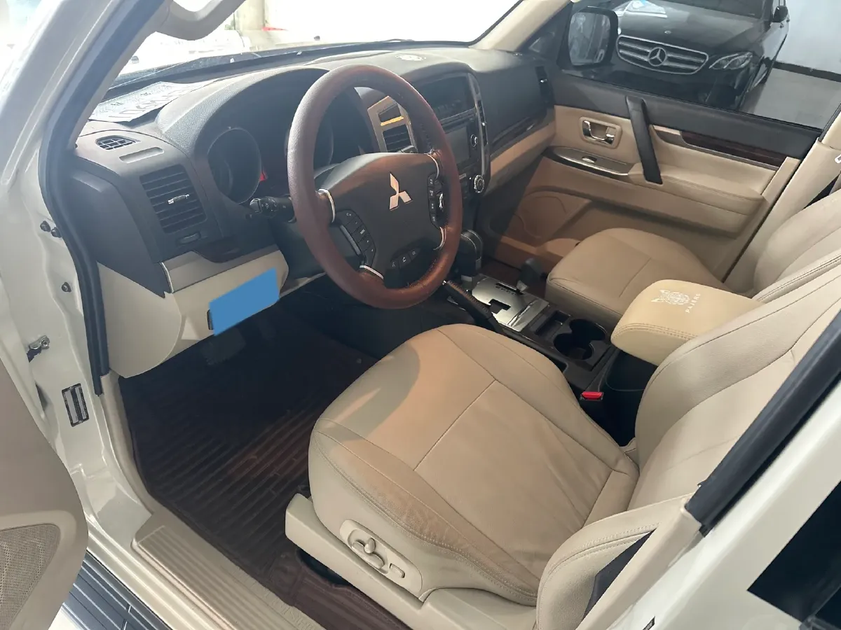 2017 Honda Jade 1.8L 141HP L4 5AT,autocango,china used car exporter,china ev exporter,chinese used car exporter,chinese used ev exporter