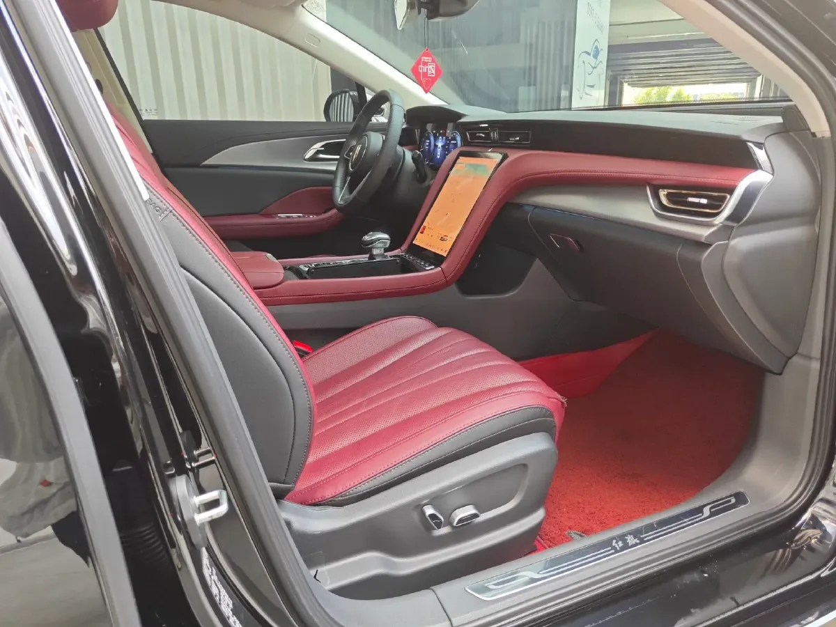 2024 HongQi H5 2.0T 224HP L4 8AT,autocango,china used car exporter,china ev exporter,chinese used car exporter,chinese used ev exporter