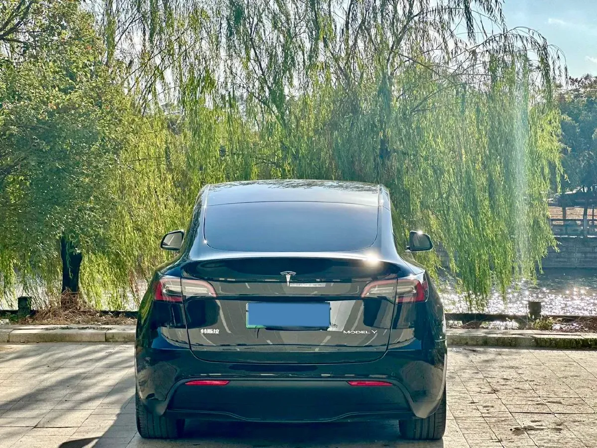 2022 Tesla Model Y BEV 60KWH,autocango,china used car exporter,china ev exporter,chinese used car exporter,chinese used ev exporter