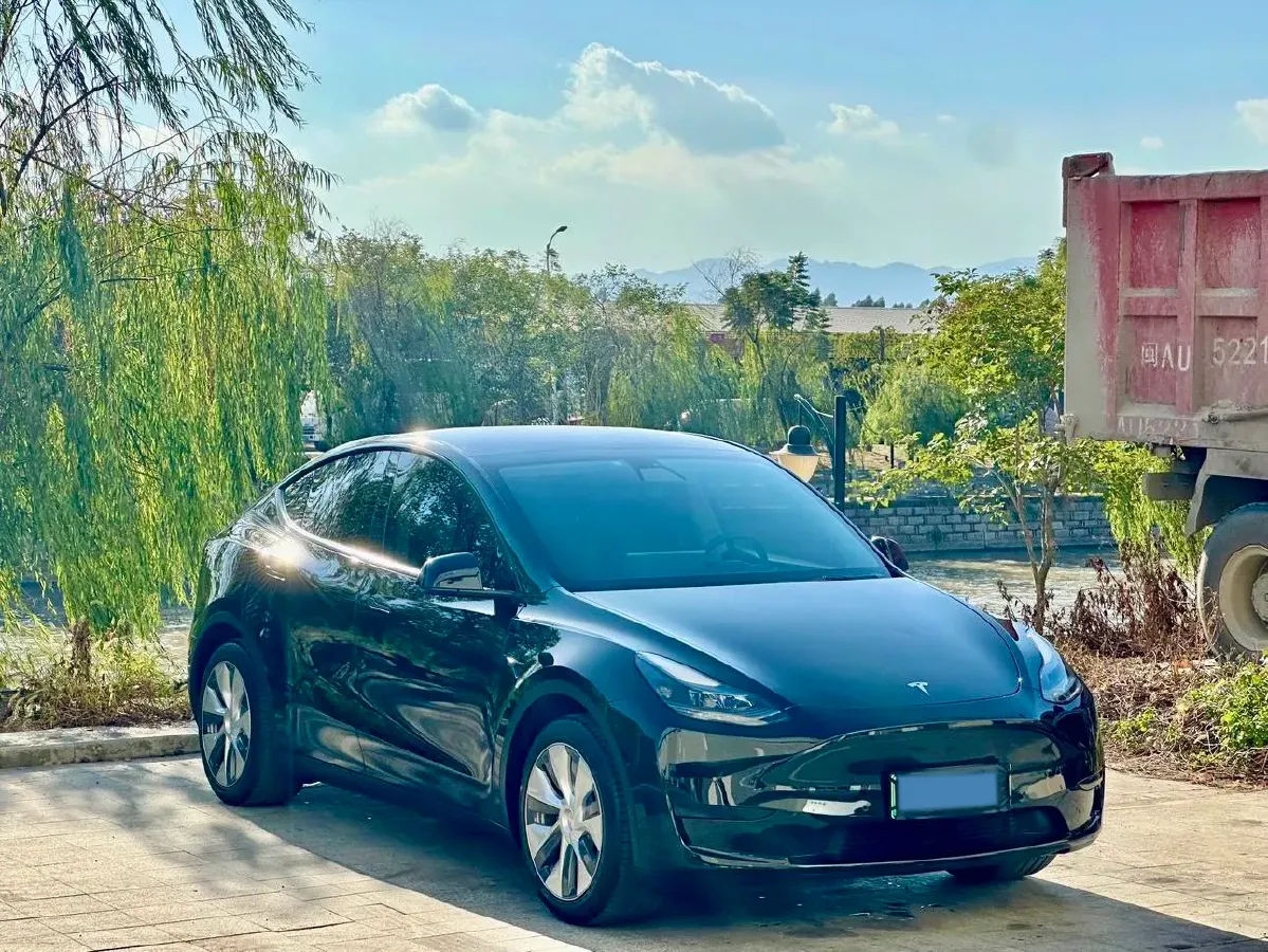 2022 Tesla Model Y BEV 60KWH,autocango,china used car exporter,china ev exporter,chinese used car exporter,chinese used ev exporter