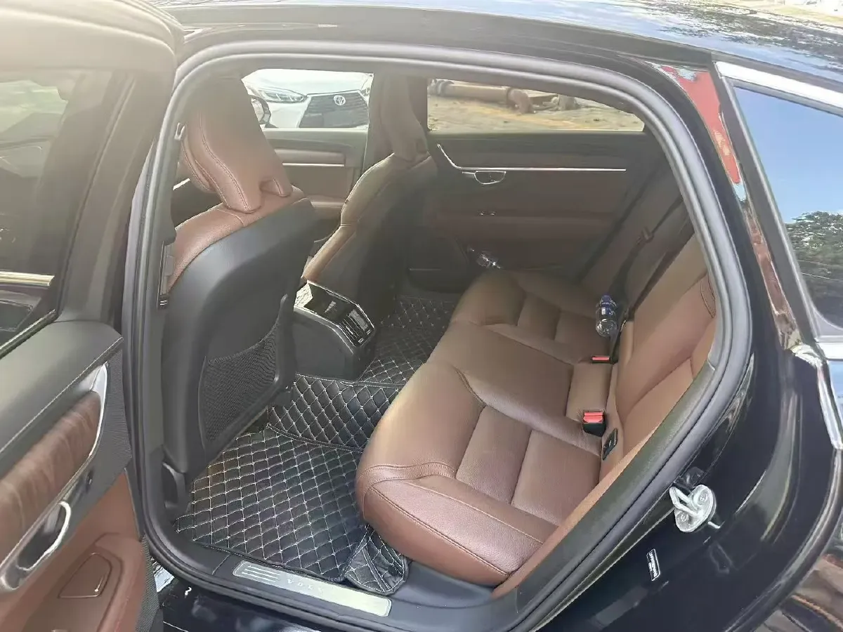 2025 Volvo S90 2.0T 250HP L4 8AT,autocango,china used car exporter,china ev exporter,chinese used car exporter,chinese used ev exporter