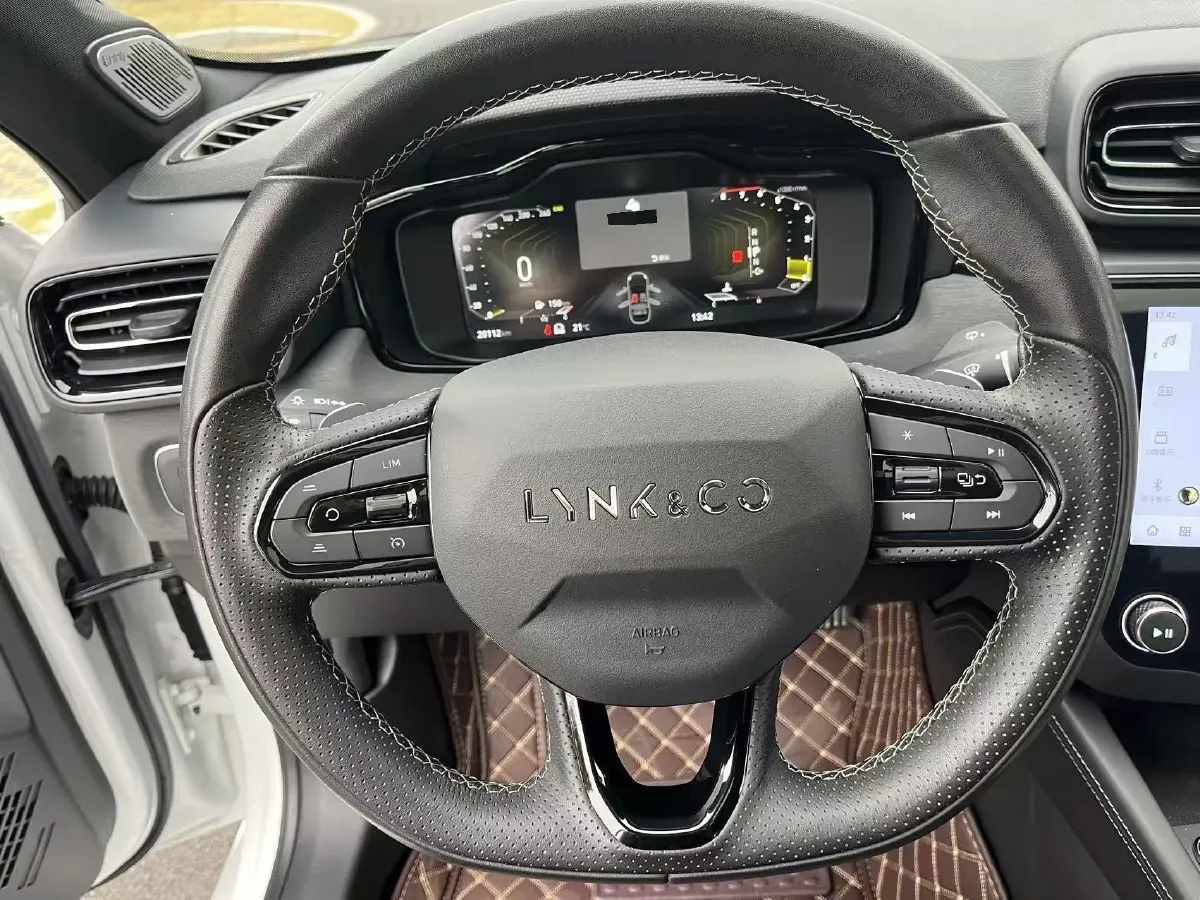 2022 LYNK&CO 03 1.5T 180HP L3 7DCT,autocango,china used car exporter,china ev exporter,chinese used car exporter,chinese used ev exporter