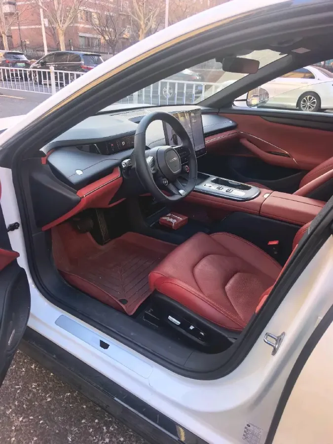 2024 MI SU7 BEV 73.6KWH,autocango,china used car exporter,china ev exporter,chinese used car exporter,chinese used ev exporter