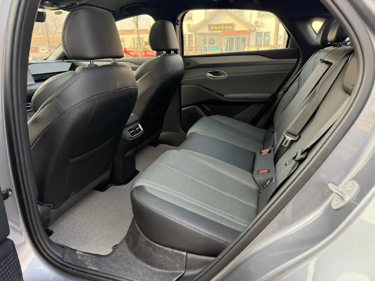 2025 BYD QinL BEV,autocango,china used car exporter,china ev exporter,chinese used car exporter,chinese used ev exporter