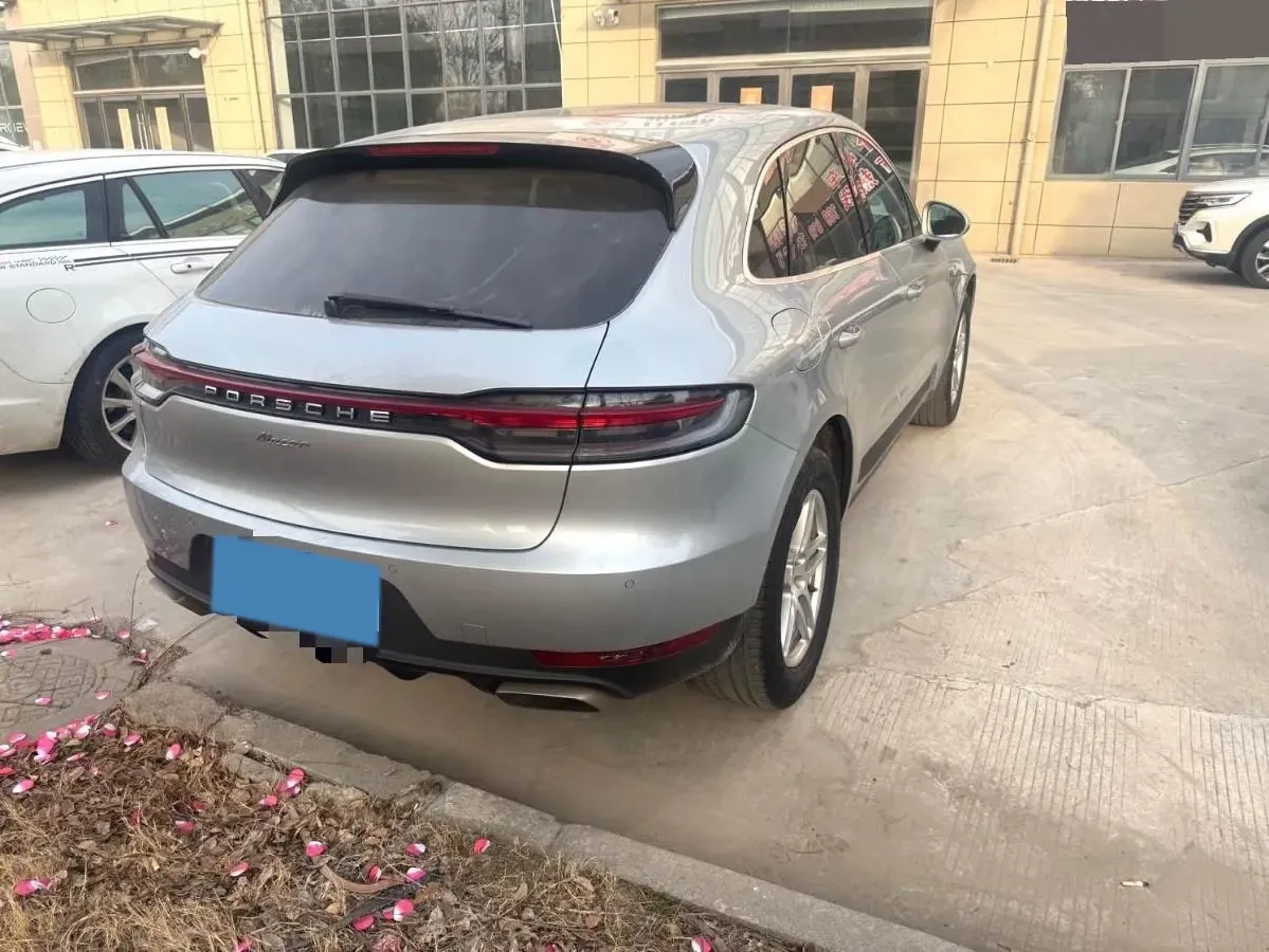 2018 Porsche Macan 2.0T 252HP L4 7DCT,autocango,china used car exporter,china ev exporter,chinese used car exporter,chinese used ev exporter
