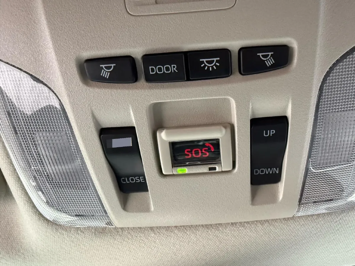 2021 Toyota Corolla 1.2T 116HP L4 CVT,autocango,china used car exporter,china ev exporter,chinese used car exporter,chinese used ev exporter