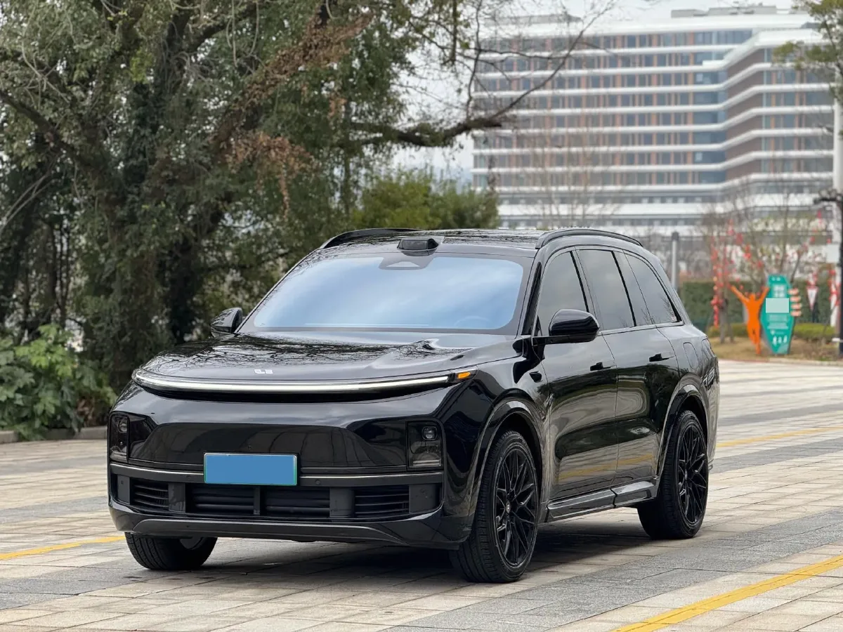 2024 Toyota Granvia 2.5L 189HP L4 E-CVT Hybrid,autocango,china used car exporter,china ev exporter,chinese used car exporter,chinese used ev exporter