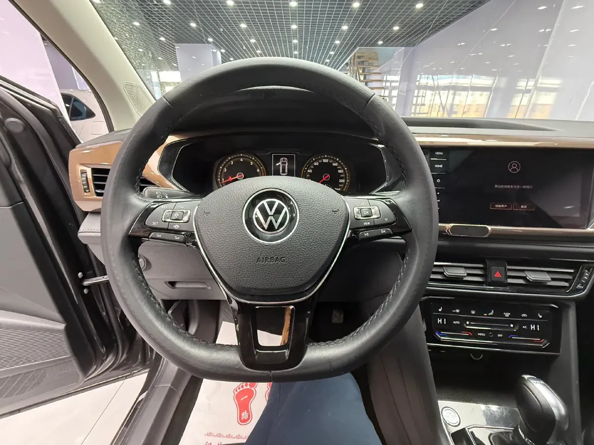 2021 Volkswagen Tharu 1.4T 150HP L4 7DCT,autocango,china used car exporter,china ev exporter,chinese used car exporter,chinese used ev exporter