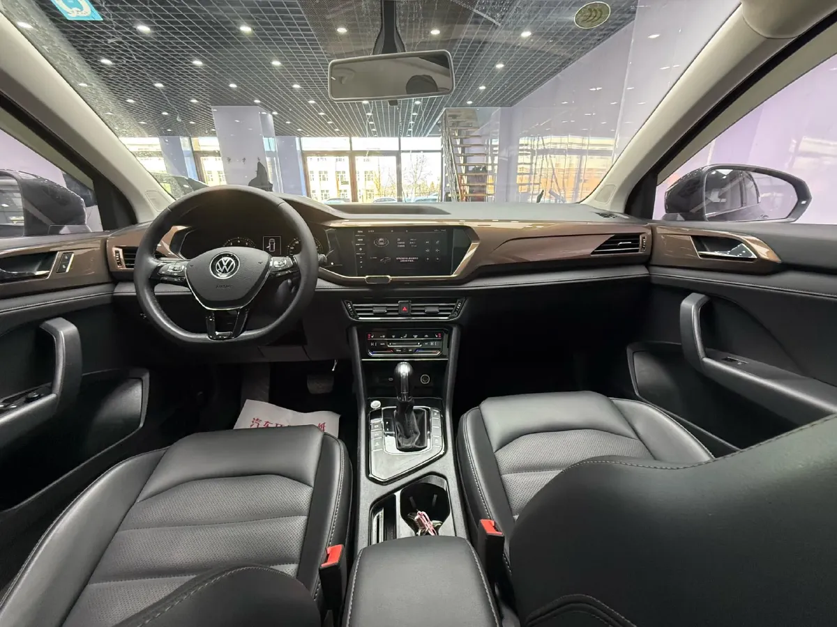 2021 Volkswagen Tharu 1.4T 150HP L4 7DCT,autocango,china used car exporter,china ev exporter,chinese used car exporter,chinese used ev exporter