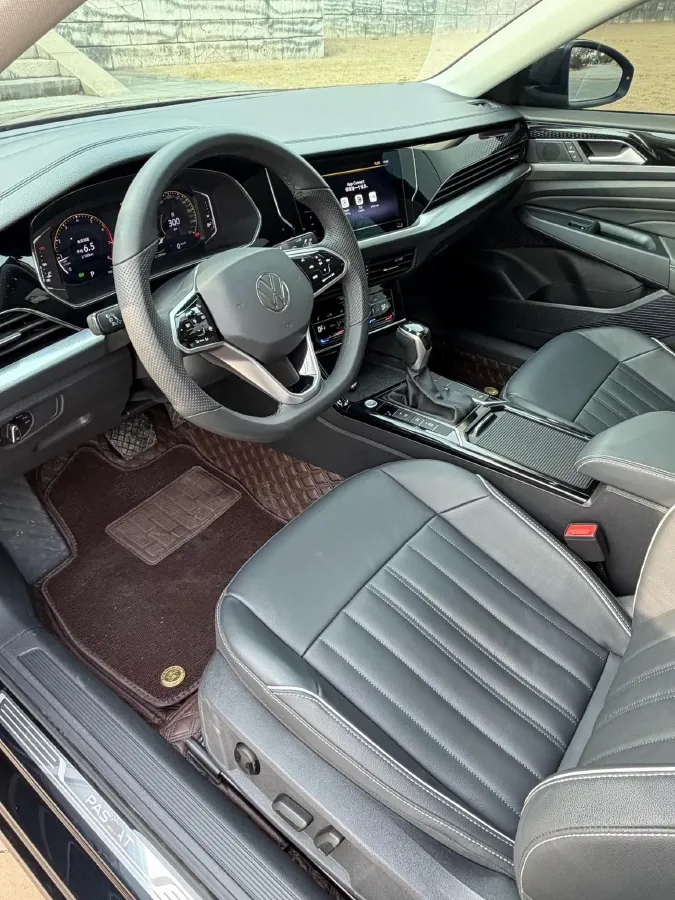 2023 Volkswagen Passat 2.0T 186HP L4 7DCT,autocango,china used car exporter,china ev exporter,chinese used car exporter,chinese used ev exporter