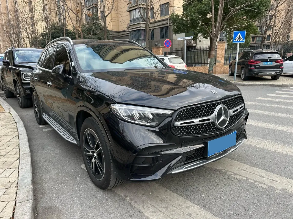 2025 Mercedes-Benz GLC Class 2.0T 204HP L4 9AT,autocango,china used car exporter,china ev exporter,chinese used car exporter,chinese used ev exporter