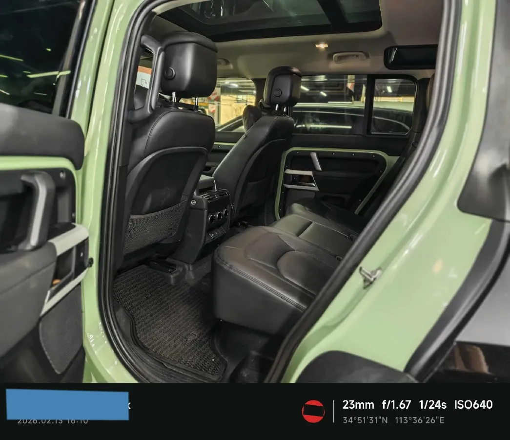 2023 Land Rover Defender 3.0T 400HP L6 8AT,autocango,china used car exporter,china ev exporter,chinese used car exporter,chinese used ev exporter