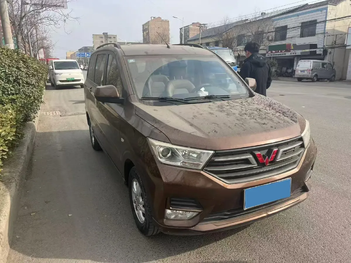 2019 WuLing HongGuang 1.5L 99HP L4 6MT,autocango,china used car exporter,china ev exporter,chinese used car exporter,chinese used ev exporter