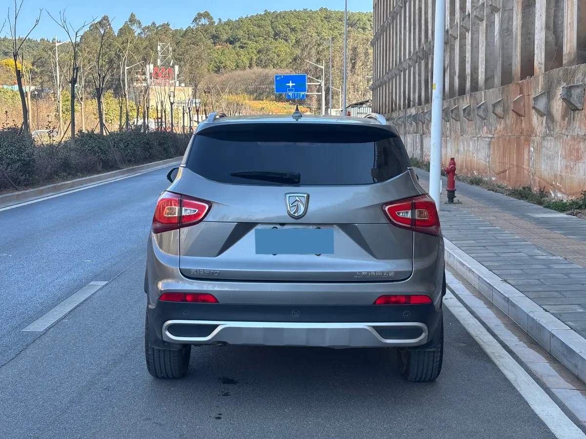 2017 BaoJun 510 1.5L 112HP L4 6MT,autocango,china used car exporter,china ev exporter,chinese used car exporter,chinese used ev exporter