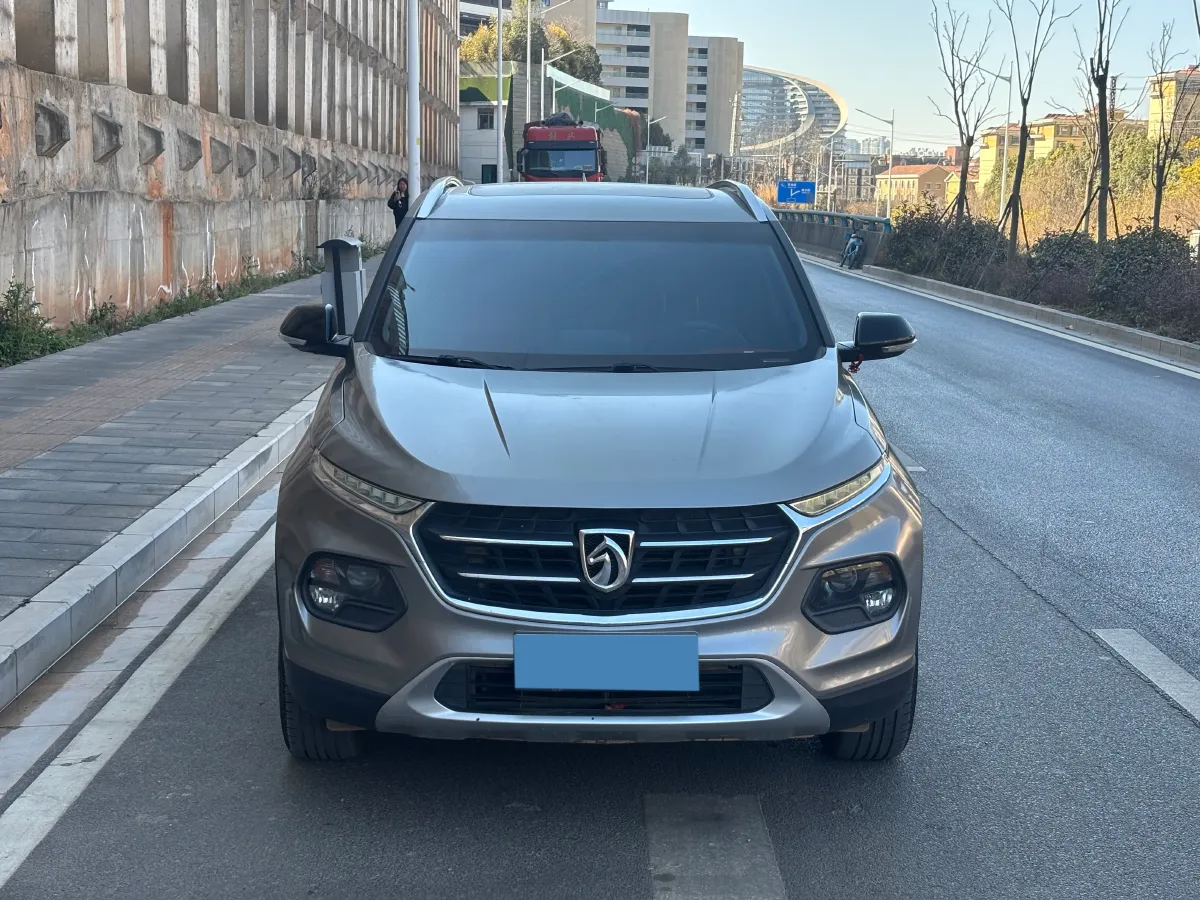 2017 BaoJun 510 1.5L 112HP L4 6MT,autocango,china used car exporter,china ev exporter,chinese used car exporter,chinese used ev exporter