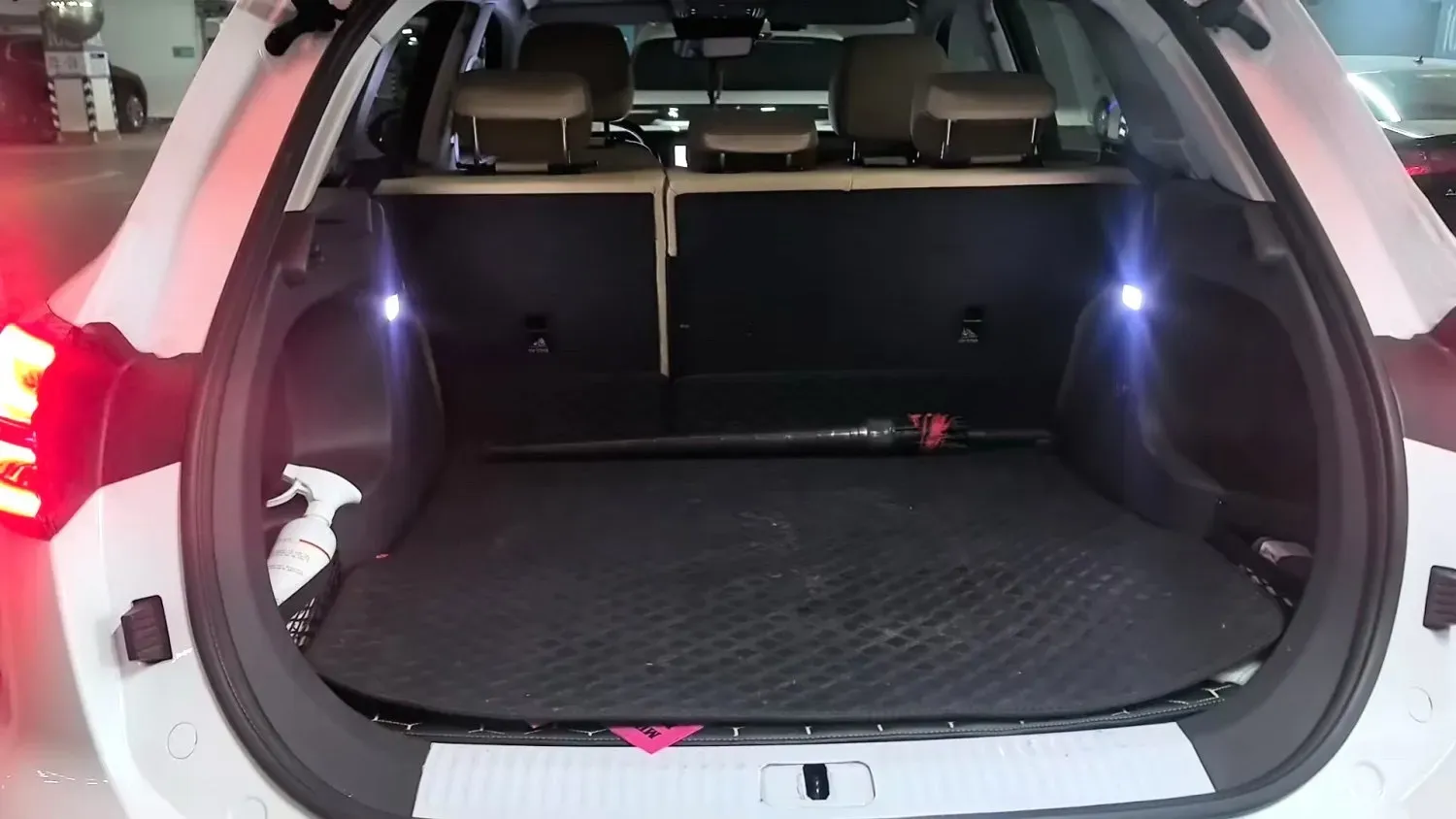 2023 HongQi HS5 2.0T 252HP L4 8AT,autocango,china used car exporter,china ev exporter,chinese used car exporter,chinese used ev exporter