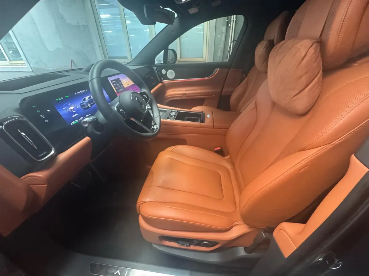 2024 AITO AITO M9 1.5T 152HP L4 REEV 42KWH,autocango,china used car exporter,china ev exporter,chinese used car exporter,chinese used ev exporter