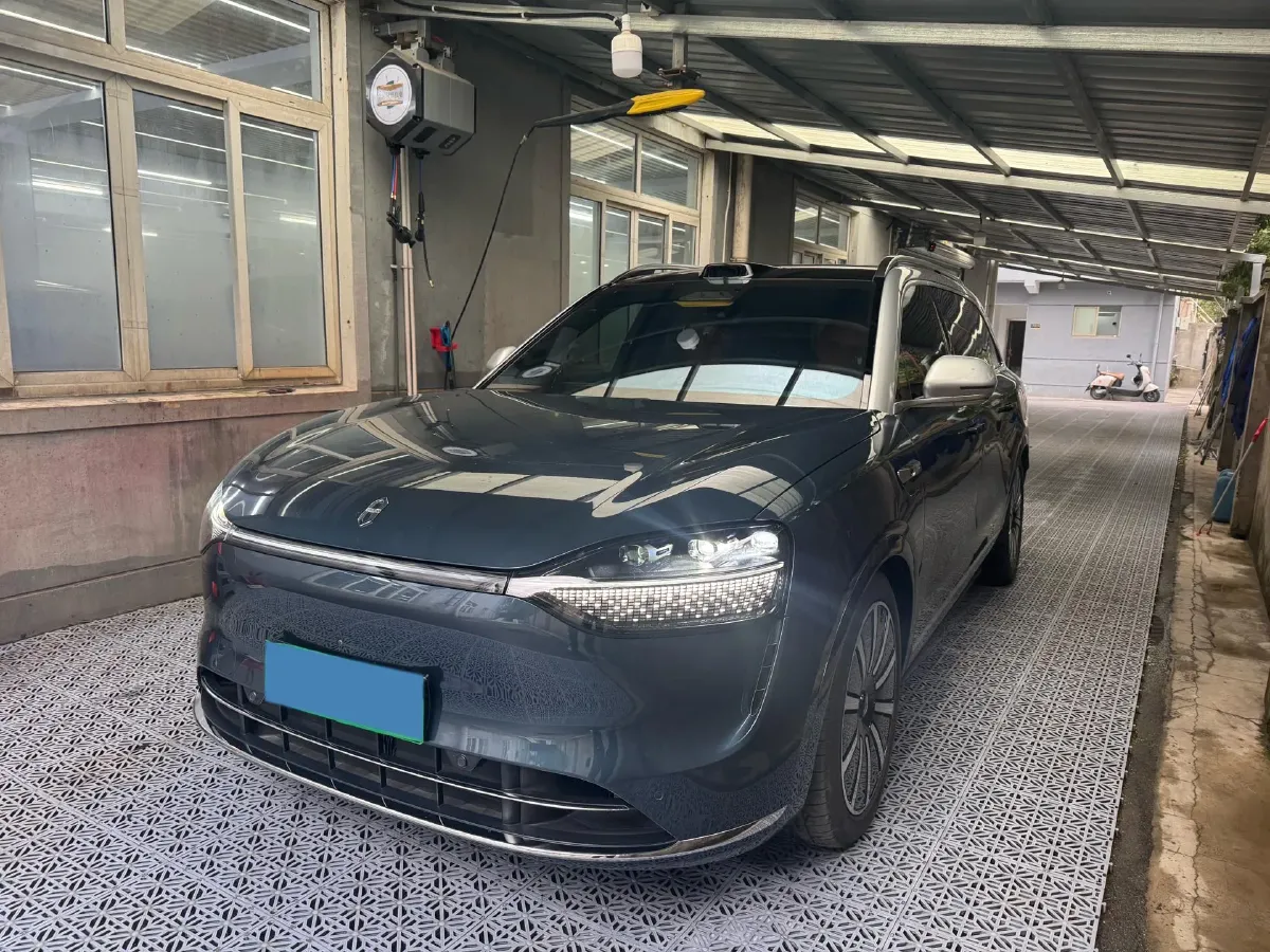 2024 AITO AITO M9 1.5T 152HP L4 REEV 42KWH,autocango,china used car exporter,china ev exporter,chinese used car exporter,chinese used ev exporter