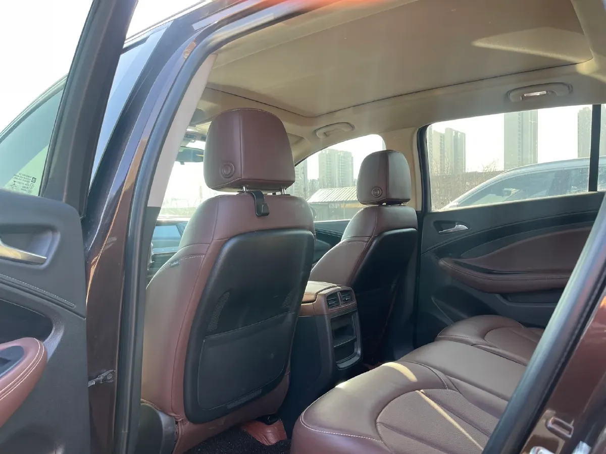 2020 Buick EnvisionPlus 1.5T 169HP L4 7DCT,autocango,china used car exporter,china ev exporter,chinese used car exporter,chinese used ev exporter