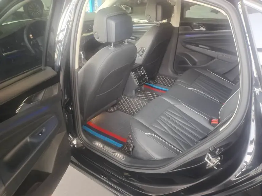 2022 Xpeng P7 BEV 60.2KWH,autocango,china used car exporter,china ev exporter,chinese used car exporter,chinese used ev exporter