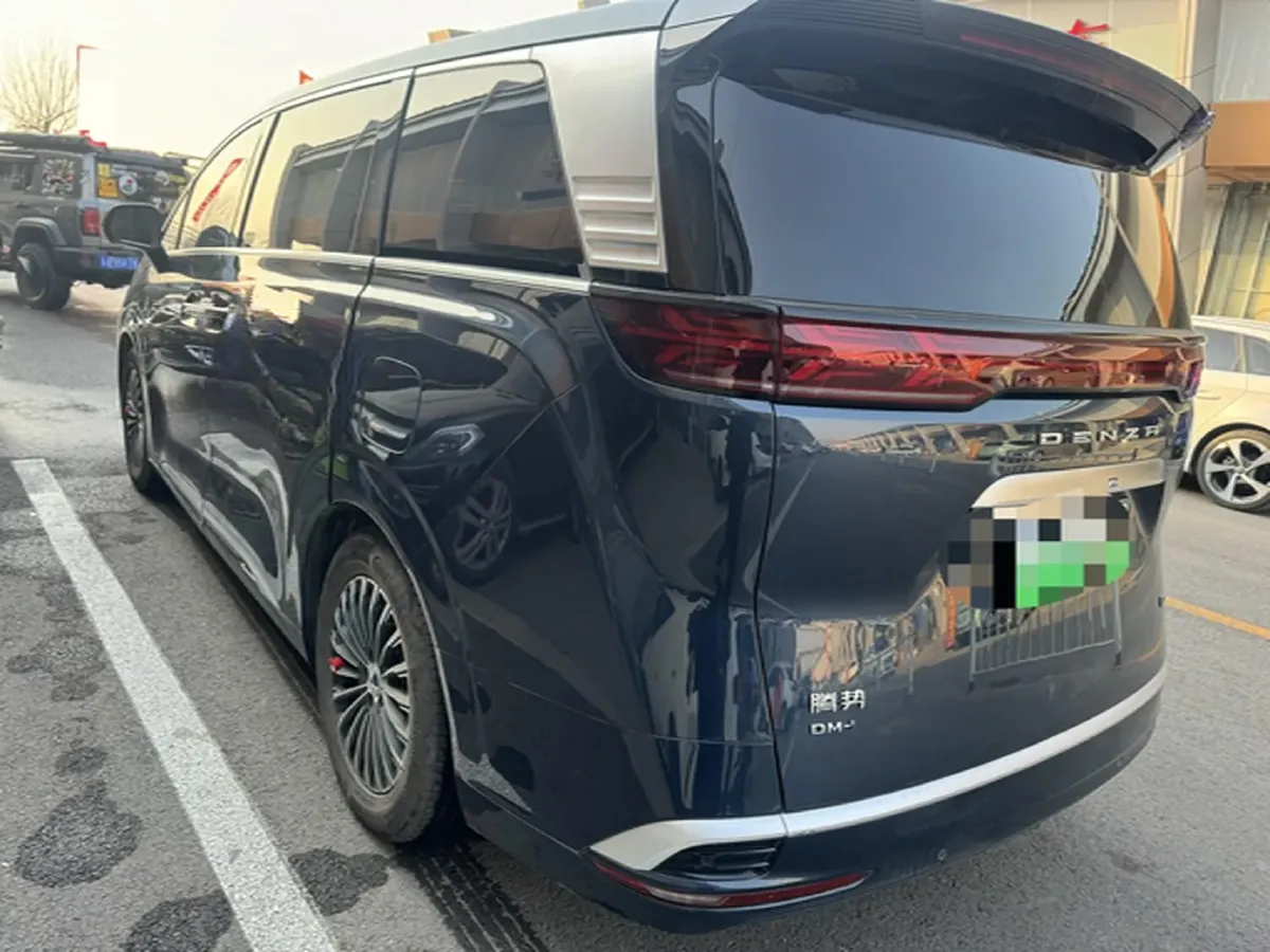2023 Denza D9 1.5T 139HP L4 E-CVT PHEV 11.06KWH,autocango,china used car exporter,china ev exporter,chinese used car exporter,chinese used ev exporter