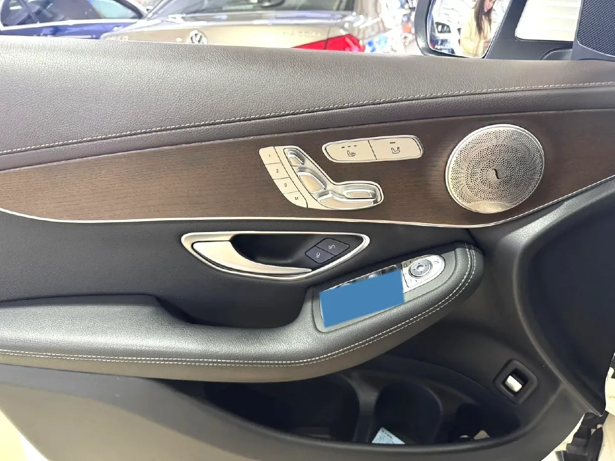 2022 Mercedes-Benz GLC Class 2.0T 258HP L4 9AT,autocango,china used car exporter,china ev exporter,chinese used car exporter,chinese used ev exporter