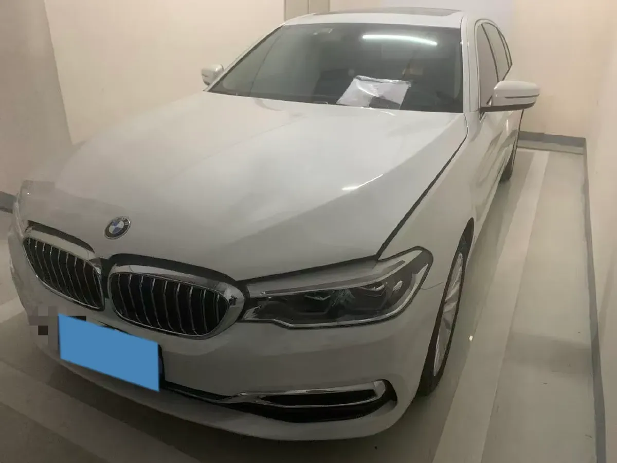 2020 BMW 5 Series 2.0T 252HP L4 8AT,autocango,china used car exporter,china ev exporter,chinese used car exporter,chinese used ev exporter