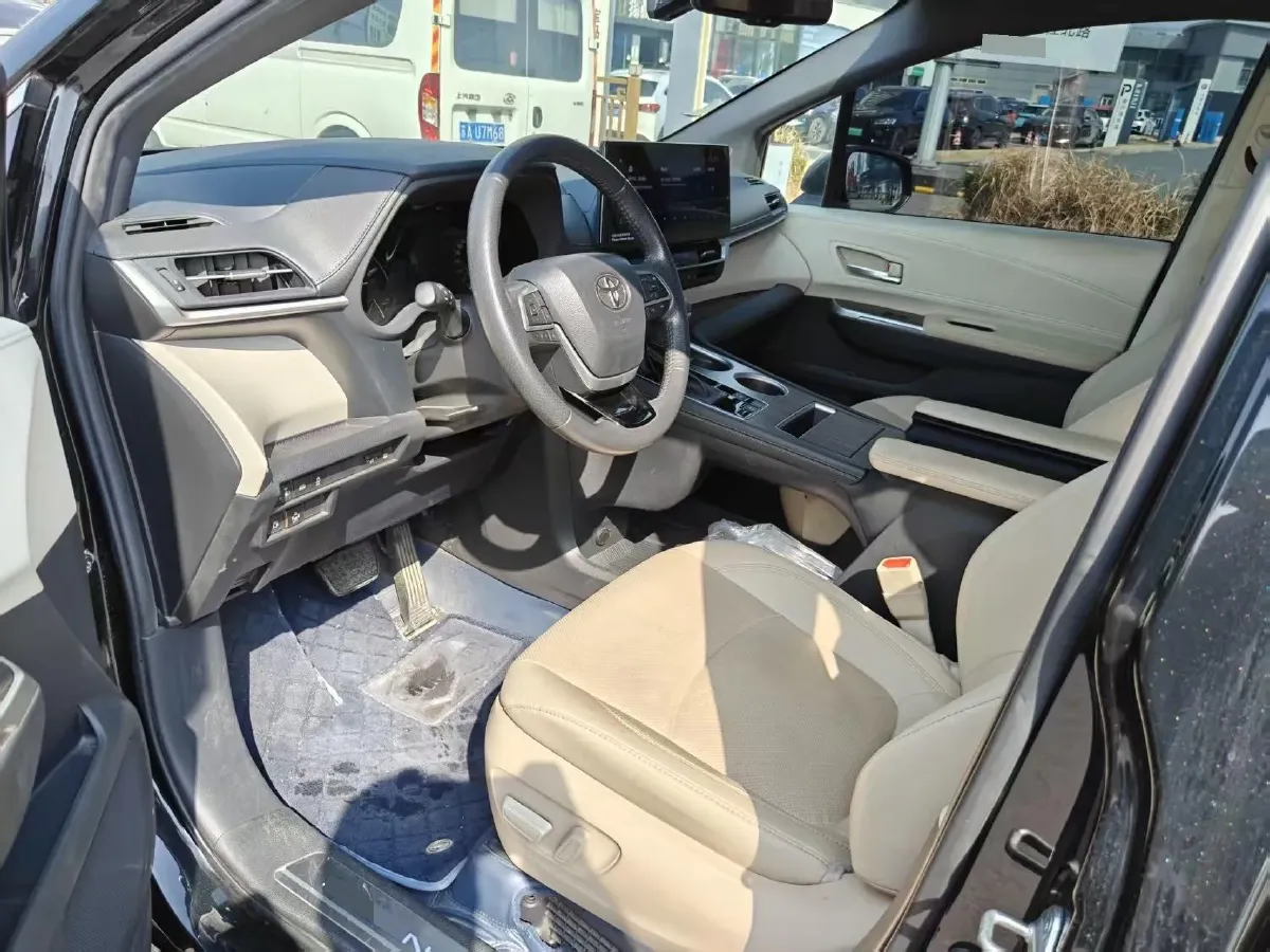 2021 Toyota Sienna 2.5L 192HP L4 E-CVT Hybrid,autocango,china used car exporter,china ev exporter,chinese used car exporter,chinese used ev exporter