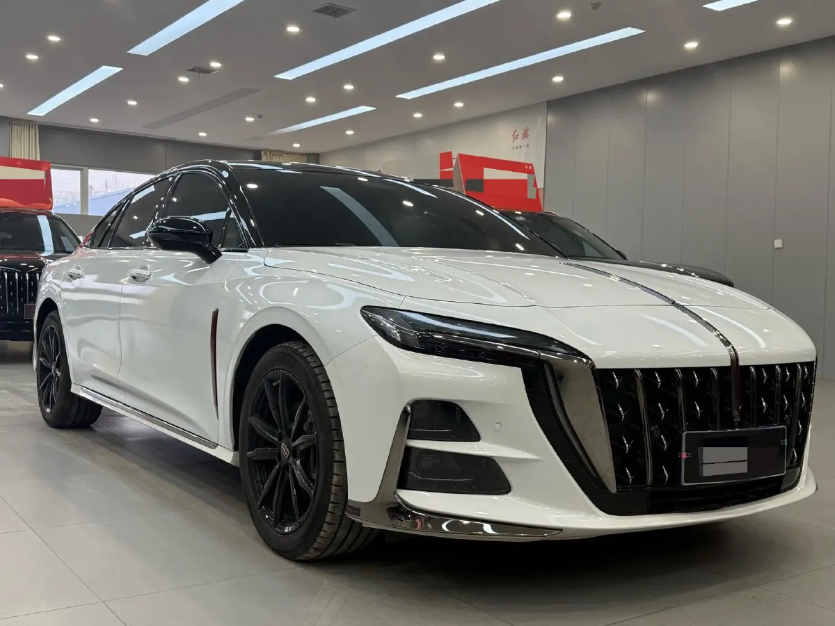 2023 HongQi H6 2.0T 252HP L4 8AT,autocango,china used car exporter,china ev exporter,chinese used car exporter,chinese used ev exporter