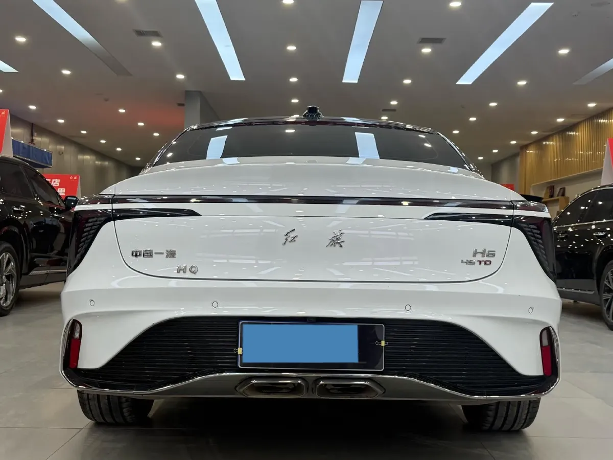 2023 HongQi H6 2.0T 252HP L4 8AT,autocango,china used car exporter,china ev exporter,chinese used car exporter,chinese used ev exporter