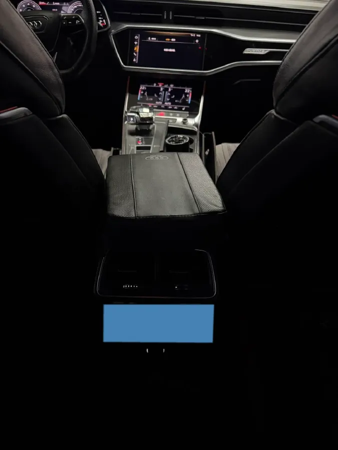 2021 Audi A6L 2.0T 224HP L4 7DCT,autocango,china used car exporter,china ev exporter,chinese used car exporter,chinese used ev exporter