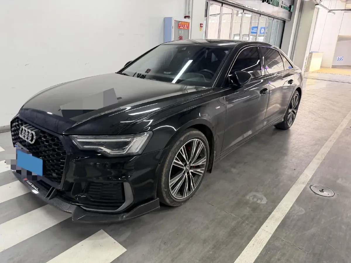 2021 Audi A6L 2.0T 224HP L4 7DCT,autocango,china used car exporter,china ev exporter,chinese used car exporter,chinese used ev exporter