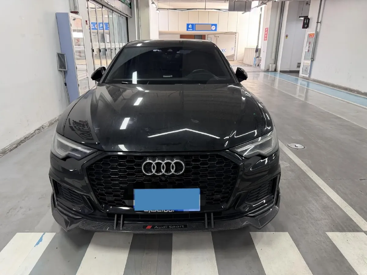 2021 Audi A6L 2.0T 224HP L4 7DCT,autocango,china used car exporter,china ev exporter,chinese used car exporter,chinese used ev exporter