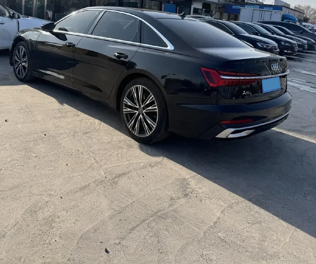 2019 Mercedes-Benz GLC Class 2.0T 245HP L4 9AT,autocango,china used car exporter,china ev exporter,chinese used car exporter,chinese used ev exporter