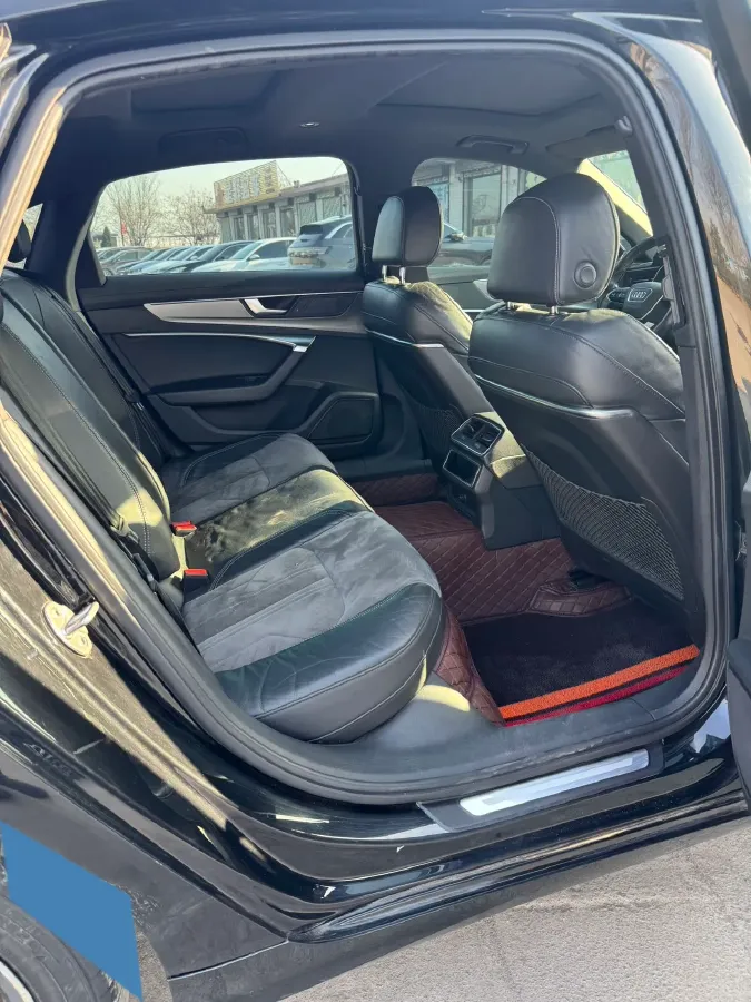 2019 Mercedes-Benz GLC Class 2.0T 245HP L4 9AT,autocango,china used car exporter,china ev exporter,chinese used car exporter,chinese used ev exporter