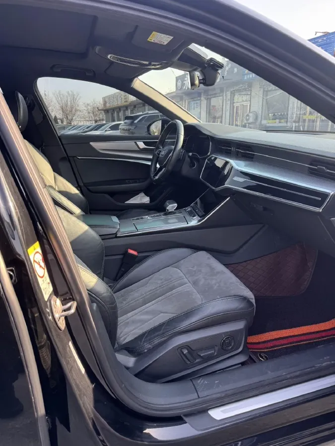 2019 Mercedes-Benz GLC Class 2.0T 245HP L4 9AT,autocango,china used car exporter,china ev exporter,chinese used car exporter,chinese used ev exporter