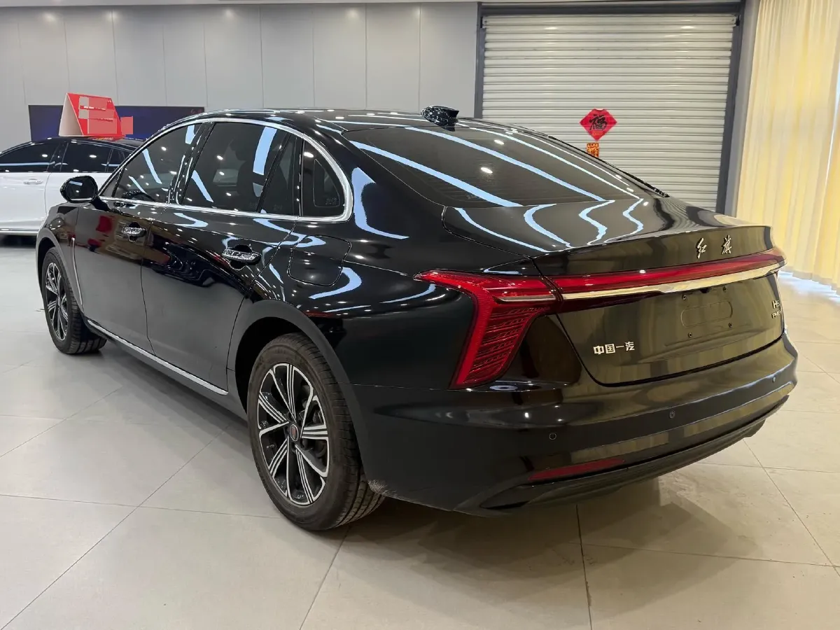 2025 HongQi H5 1.5T 150HP L4 1DHT PHEV,autocango,china used car exporter,china ev exporter,chinese used car exporter,chinese used ev exporter
