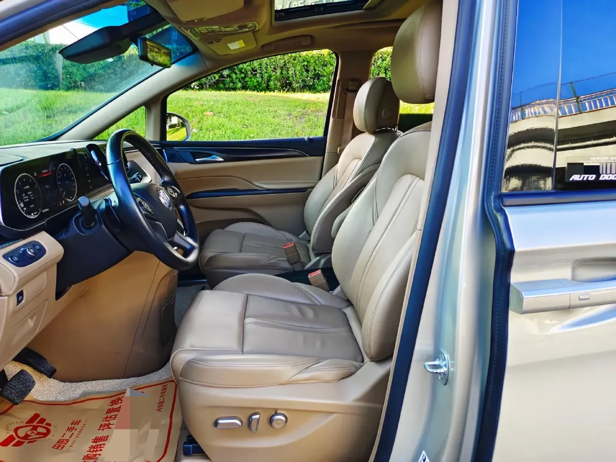 2022 Buick GL8 2.0T 237HP L4 9AT,autocango,china used car exporter,china ev exporter,chinese used car exporter,chinese used ev exporter