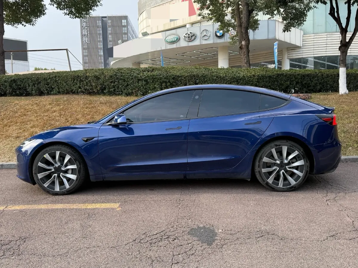 2025 Tesla Model 3 BEV 62.5KWH,autocango,china used car exporter,china ev exporter,chinese used car exporter,chinese used ev exporter