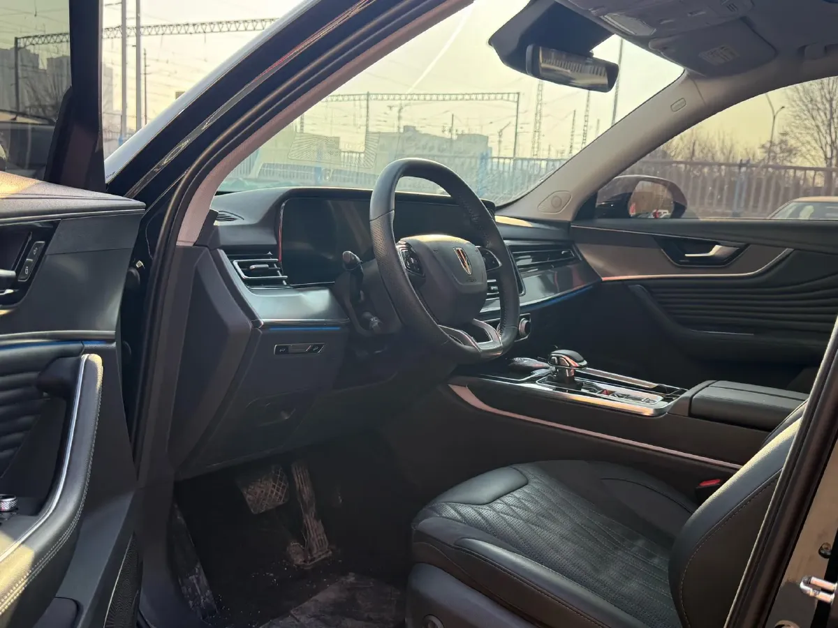 2023 HongQi HS5 2.0T 252HP L4 8AT,autocango,china used car exporter,china ev exporter,chinese used car exporter,chinese used ev exporter