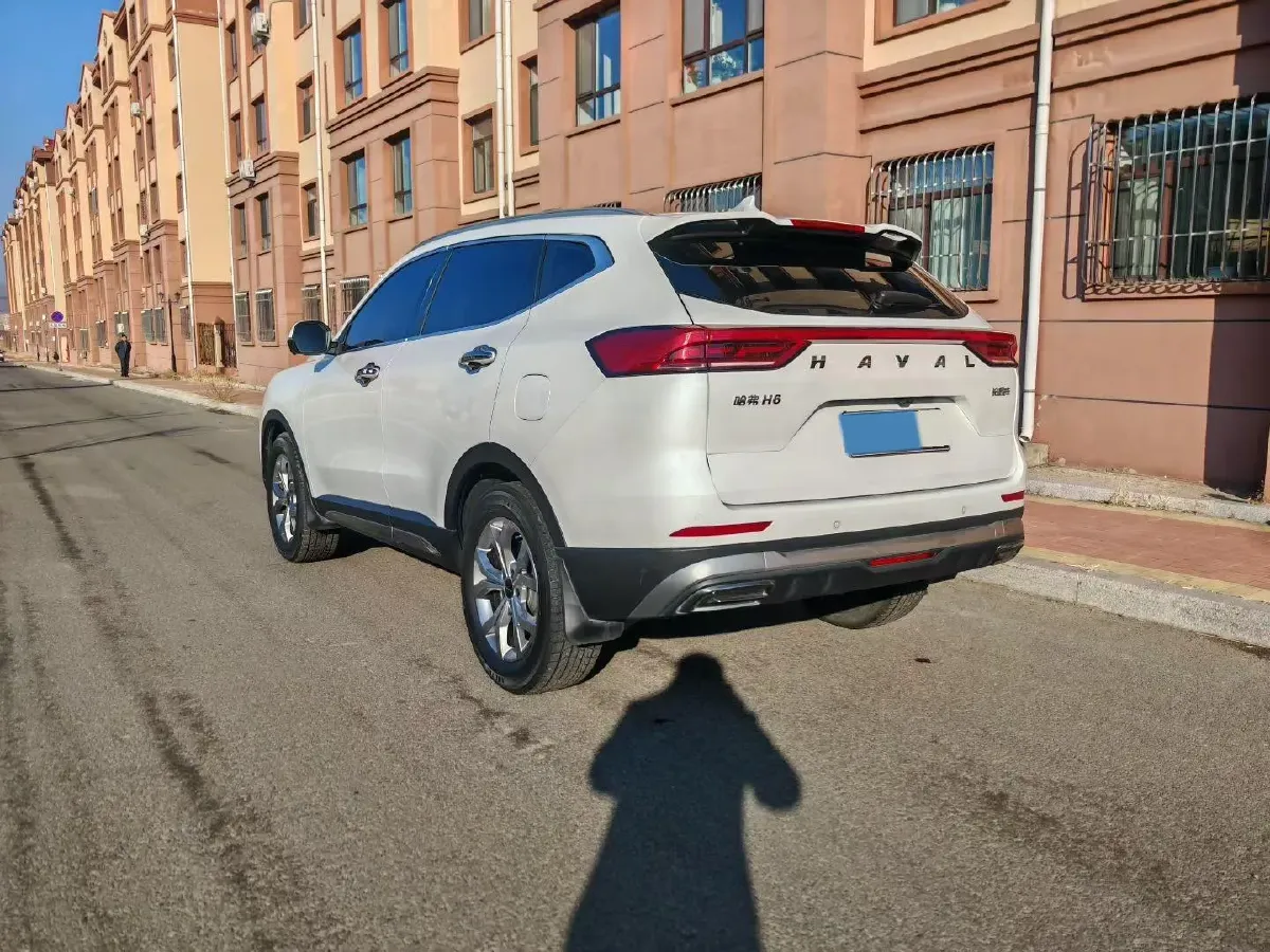 2021 Haval H6 1.5T 169HP L4 7DCT,autocango,china used car exporter,china ev exporter,chinese used car exporter,chinese used ev exporter