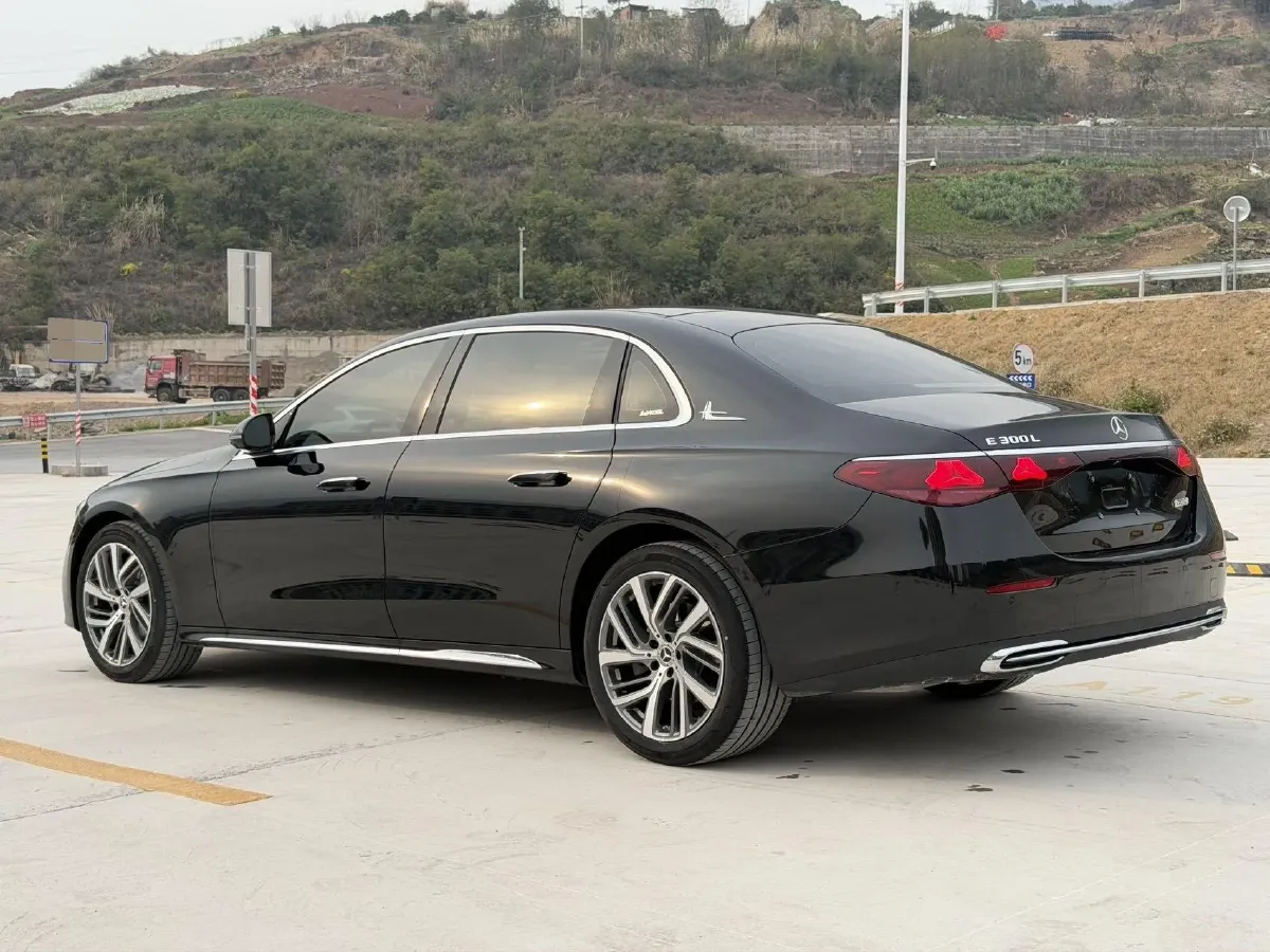 2024 Mercedes-Benz E Class 2.0T 258HP L4 9AT,autocango,china used car exporter,china ev exporter,chinese used car exporter,chinese used ev exporter