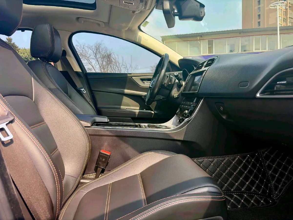 2018 Jaguar XEL 2.0T 200HP L4 8AT,autocango,china used car exporter,china ev exporter,chinese used car exporter,chinese used ev exporter
