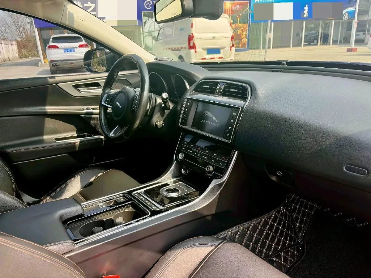 2018 Jaguar XEL 2.0T 200HP L4 8AT,autocango,china used car exporter,china ev exporter,chinese used car exporter,chinese used ev exporter