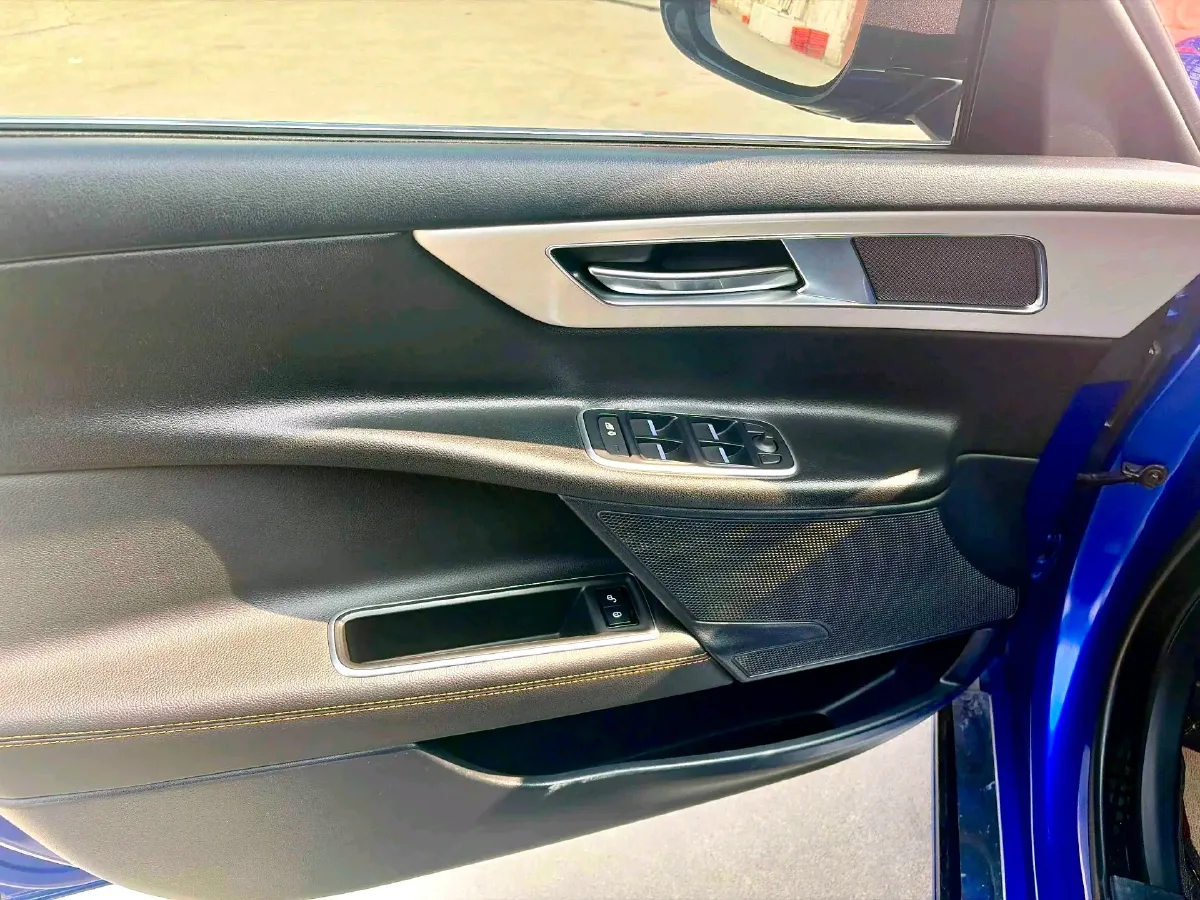 2018 Jaguar XEL 2.0T 200HP L4 8AT,autocango,china used car exporter,china ev exporter,chinese used car exporter,chinese used ev exporter