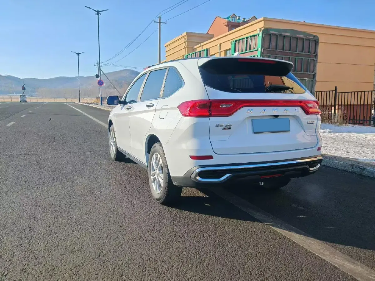 2021 Haval M6 1.5T 150HP L4 7DCT,autocango,china used car exporter,china ev exporter,chinese used car exporter,chinese used ev exporter