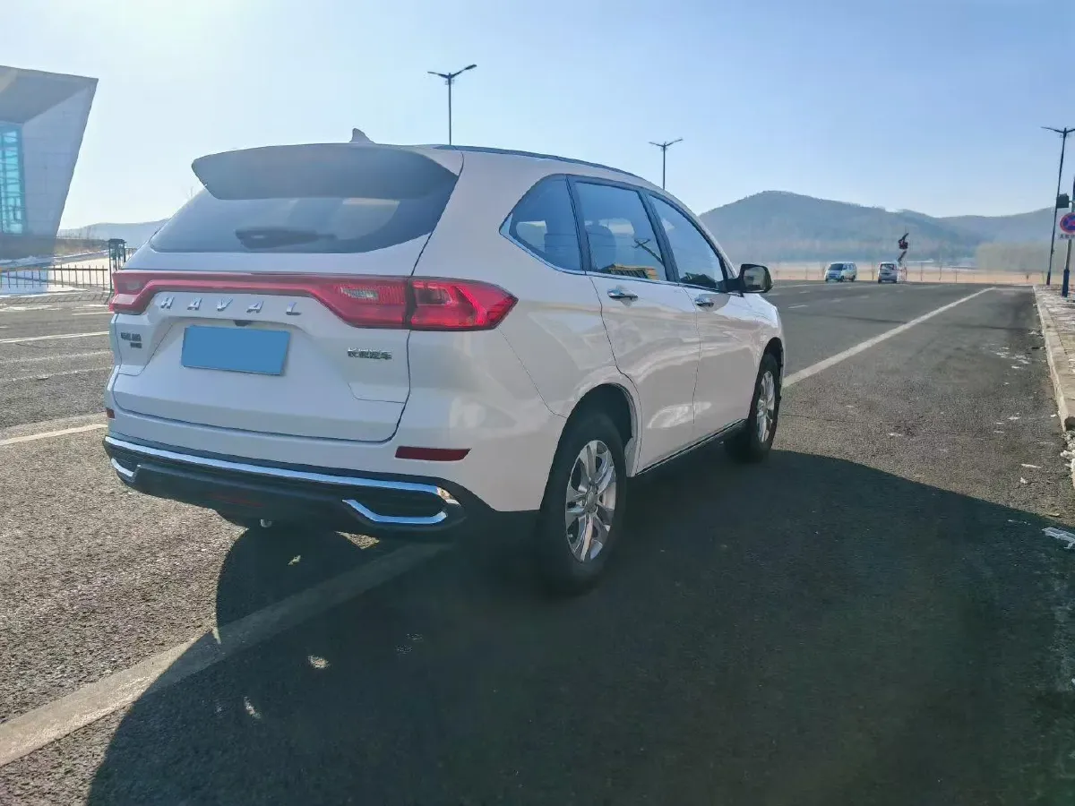 2021 Haval M6 1.5T 150HP L4 7DCT,autocango,china used car exporter,china ev exporter,chinese used car exporter,chinese used ev exporter